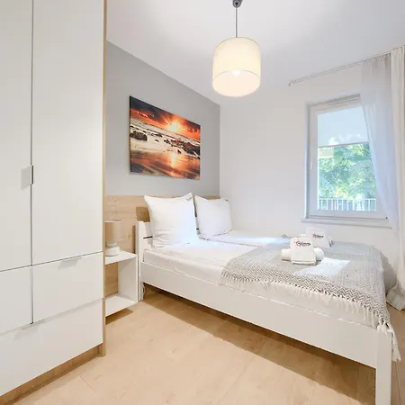 Apartamentyprzymorzu 010 Z Basenem Tarasem I Ogrodkiem *