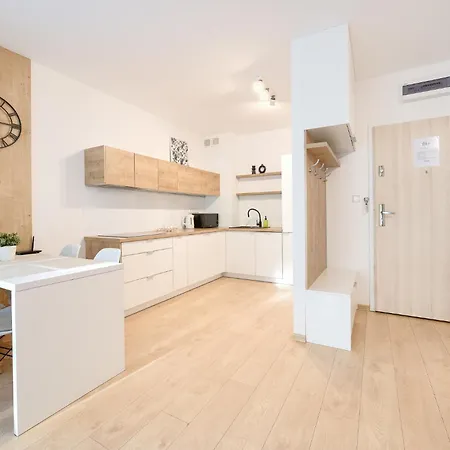 Apartamentyprzymorzu 010 Z Basenem Tarasem I Ogrodkiem Колобжег
