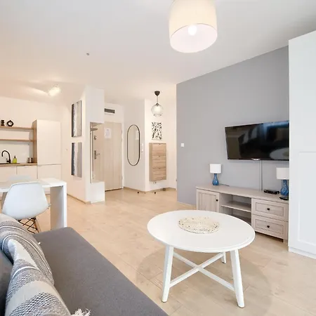 Apartamentyprzymorzu 010 Z Basenem Tarasem I Ogrodkiem * Kołobrzeg