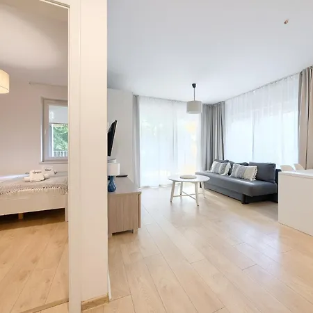 Apartamentyprzymorzu 010 Z Basenem Tarasem I Ogrodkiem