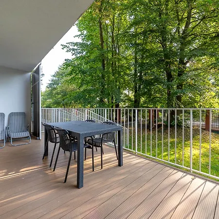 Apartment Apartamentyprzymorzu 010 Z Basenem Tarasem I Ogrodkiem