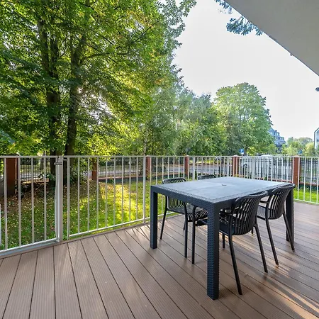 Apartamentyprzymorzu 010 Z Basenem Tarasem I Ogrodkiem Appartement Kołobrzeg